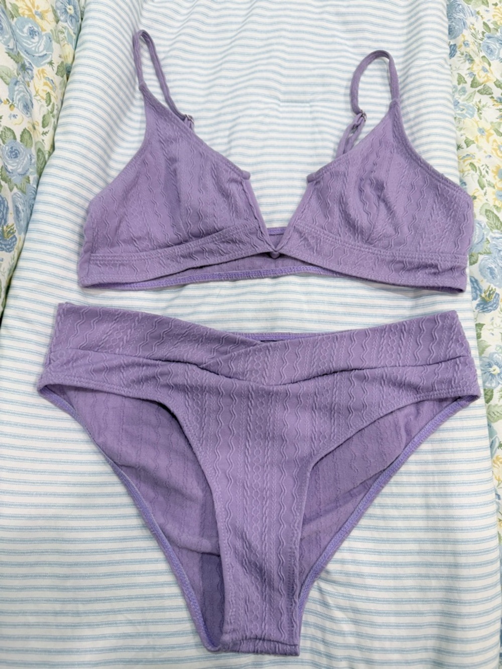 Lavender Wireless Bralette & Bikini Set - Women Swimsuit